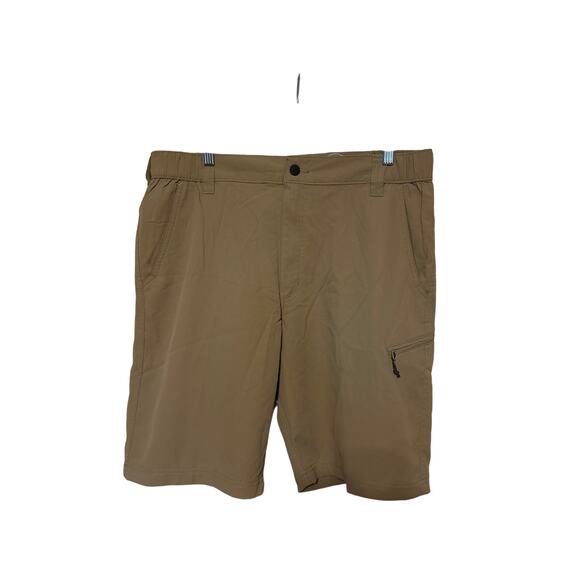 WRANGLER MEN'S OUTDOOR KHAKI UTILITY SHORTS SIZE 34 - Picture 1 of 9